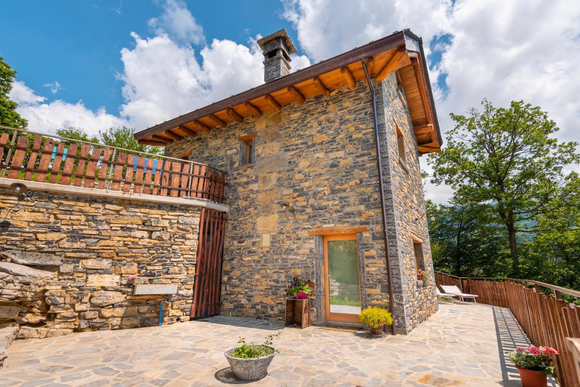 La Torre Del Manghen: Agri-Alloggio Indipendente Rota d'Imagna Exterior foto