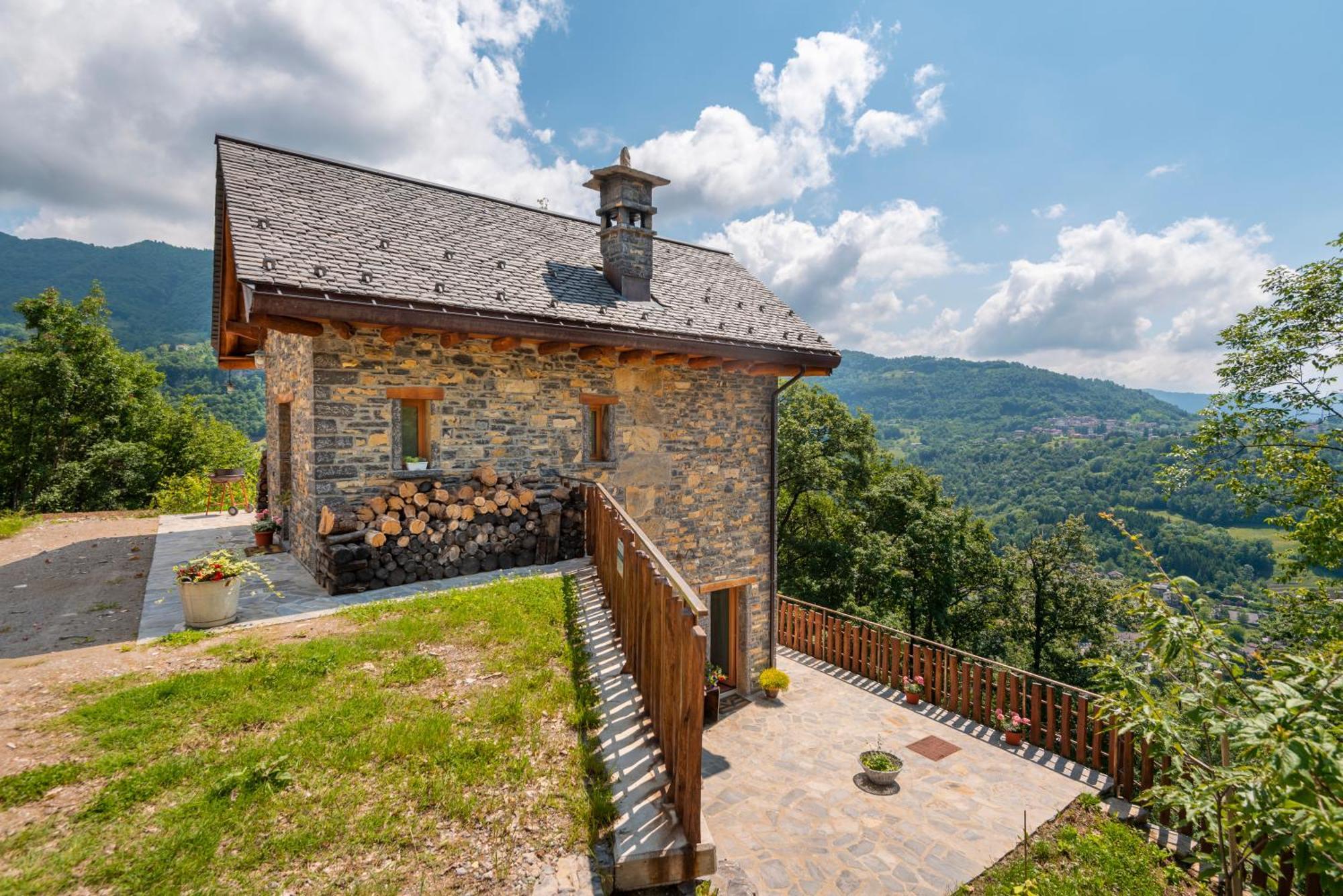 La Torre Del Manghen: Agri-Alloggio Indipendente Rota d'Imagna Exterior foto
